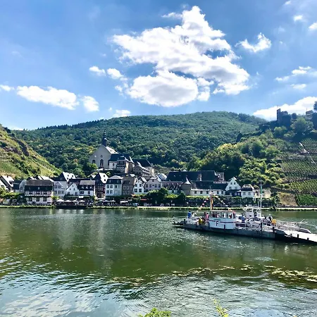Haus Am Ufer Mit Rheinpanoramablick Coblenza