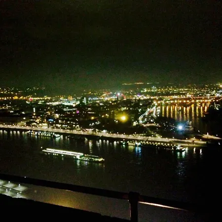 Haus Am Ufer Mit Rheinpanoramablick Coblença