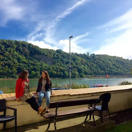 Haus Am Ufer Mit Rheinpanoramablick Koblenz